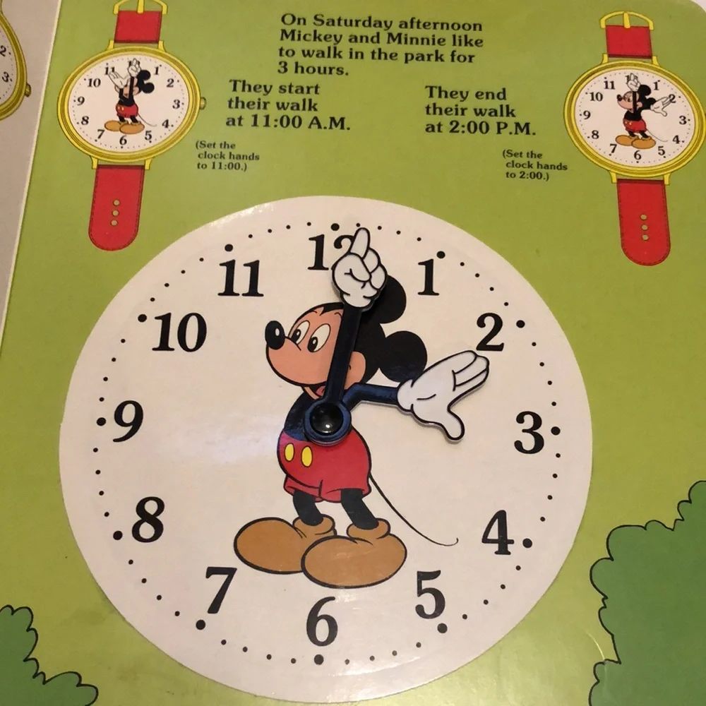 Old WALT DISNEY MICKEY MOUSE CLOCK BOOK Walt Disney Goofy Shoelace Book